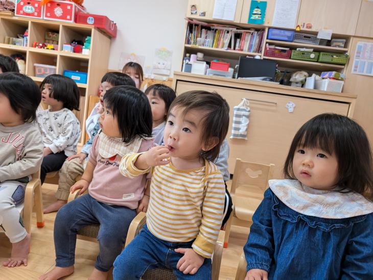 クリスマスに向けて～アドベント（１～２歳クラス）｜認定こども園 北見のぞみ幼稚園