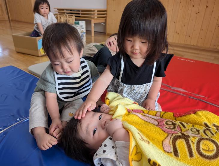 最近の子どもたちの様子（0・1歳児クラス）｜認定こども園 北見のぞみ幼稚園